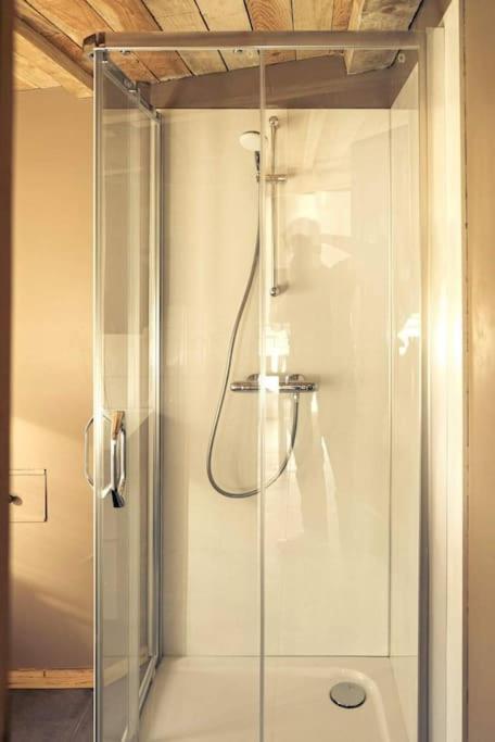 Le P'Tit Nid : Mini Loft Pour 2 A 4 Personnes Villa Tellin Bagian luar foto